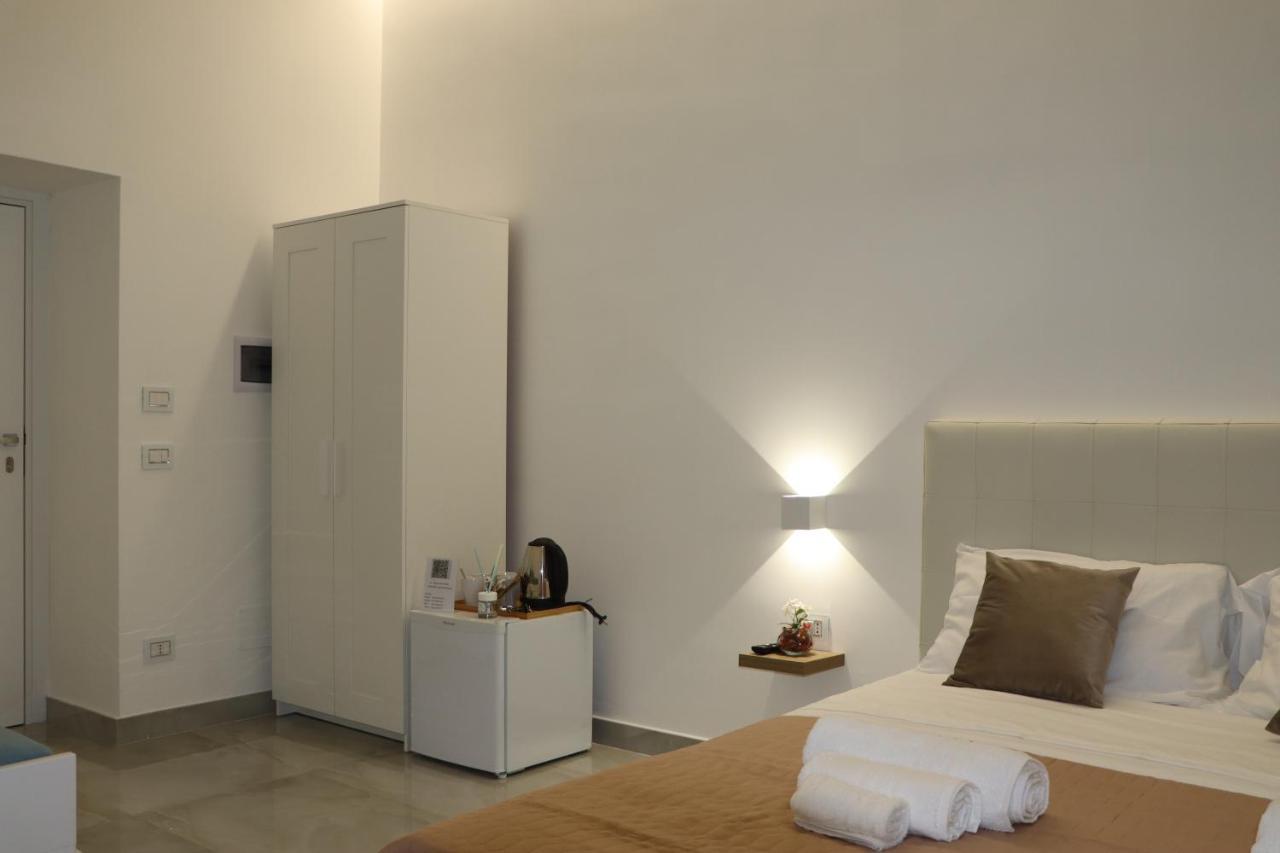 Barbaro Suite & Apartment Napoli Dış mekan fotoğraf